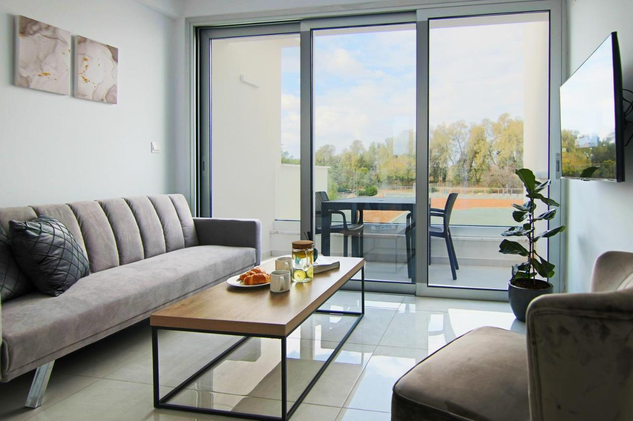 Апартаменти Phaedrus Living - Seaside Executive Flat Harbour 202 Пафос Екстер'єр фото