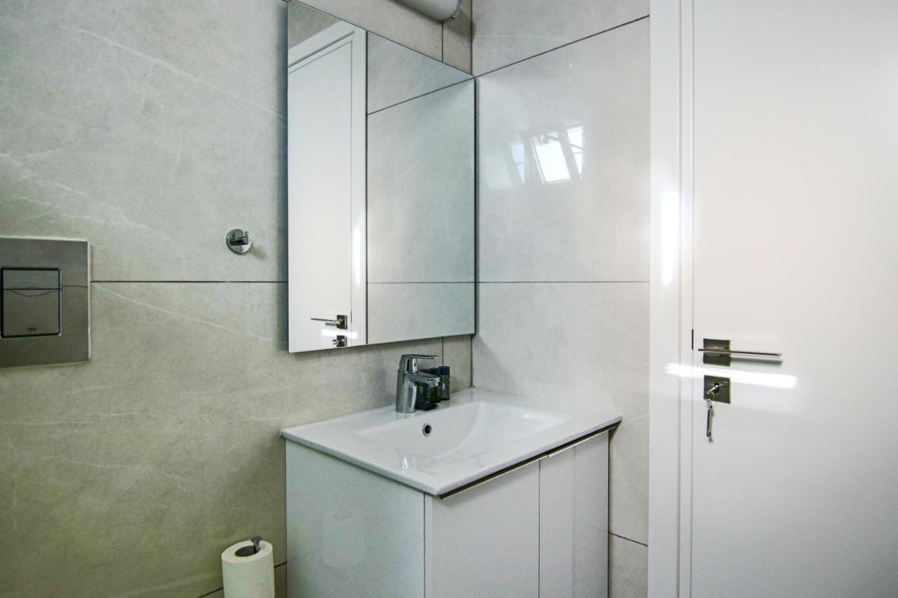 Апартаменти Phaedrus Living - Seaside Executive Flat Harbour 202 Пафос Екстер'єр фото